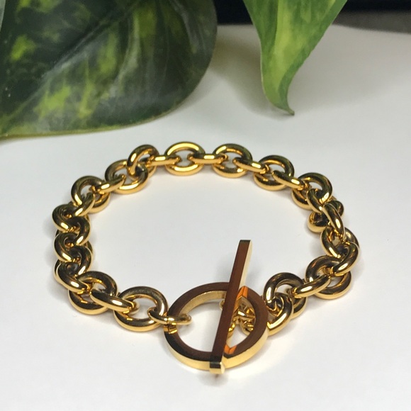 Gold Link Bracelet - Picture 2 of 7